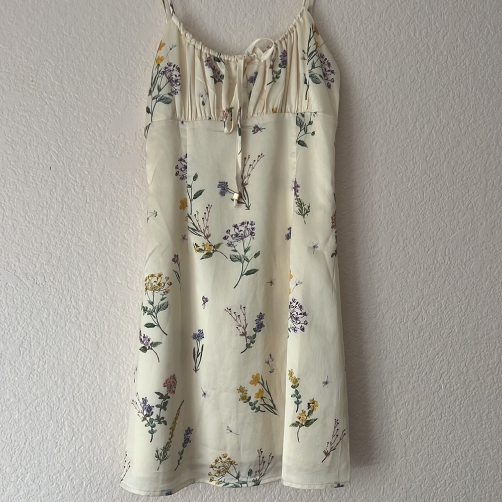 Mini dress - Picture 2 of 3